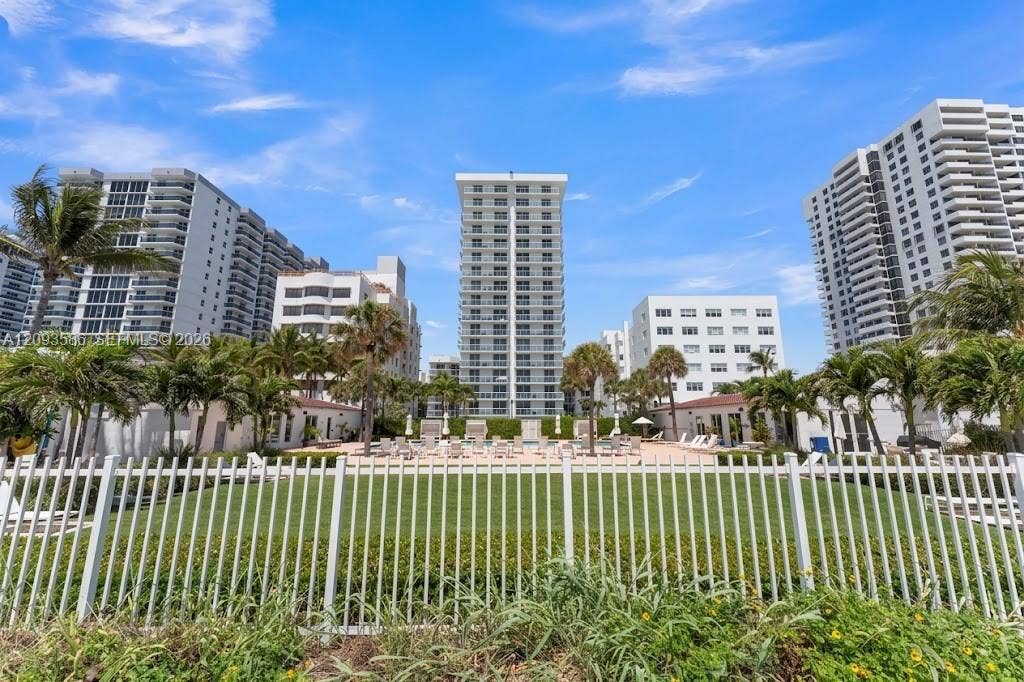 2457 Collins Avenue, #1502, Miami Beach, FL 33140 Photo 5