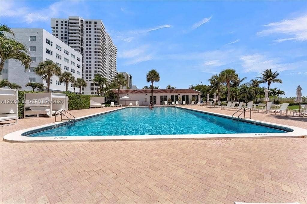 2457 Collins Avenue, #1502, Miami Beach, FL 33140 Photo 6