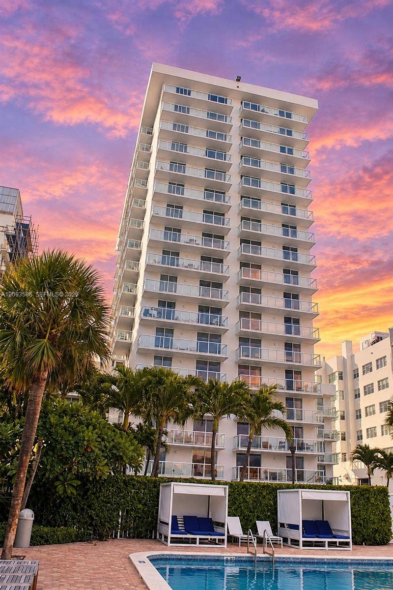 2457 Collins Avenue, #1502, Miami Beach, FL 33140 Photo 3