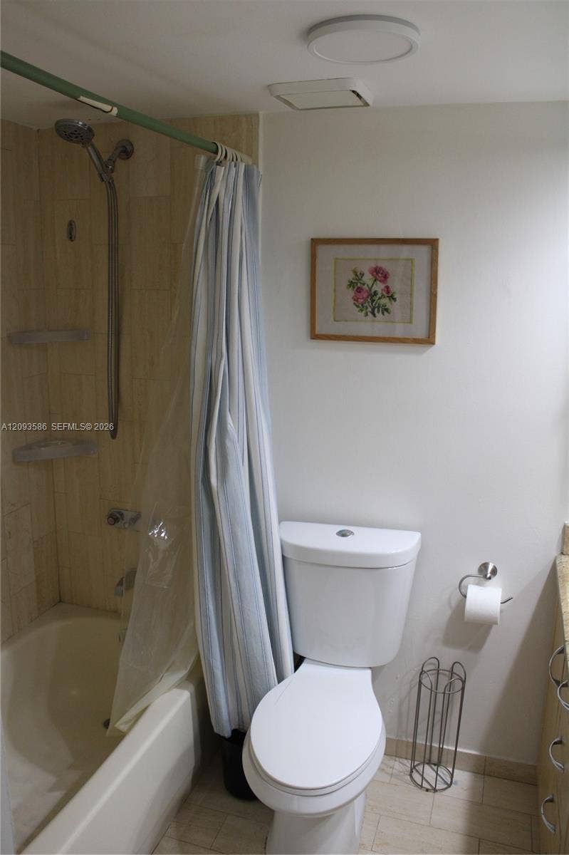 2457 Collins Avenue, #1502, Miami Beach, FL 33140 Photo 22
