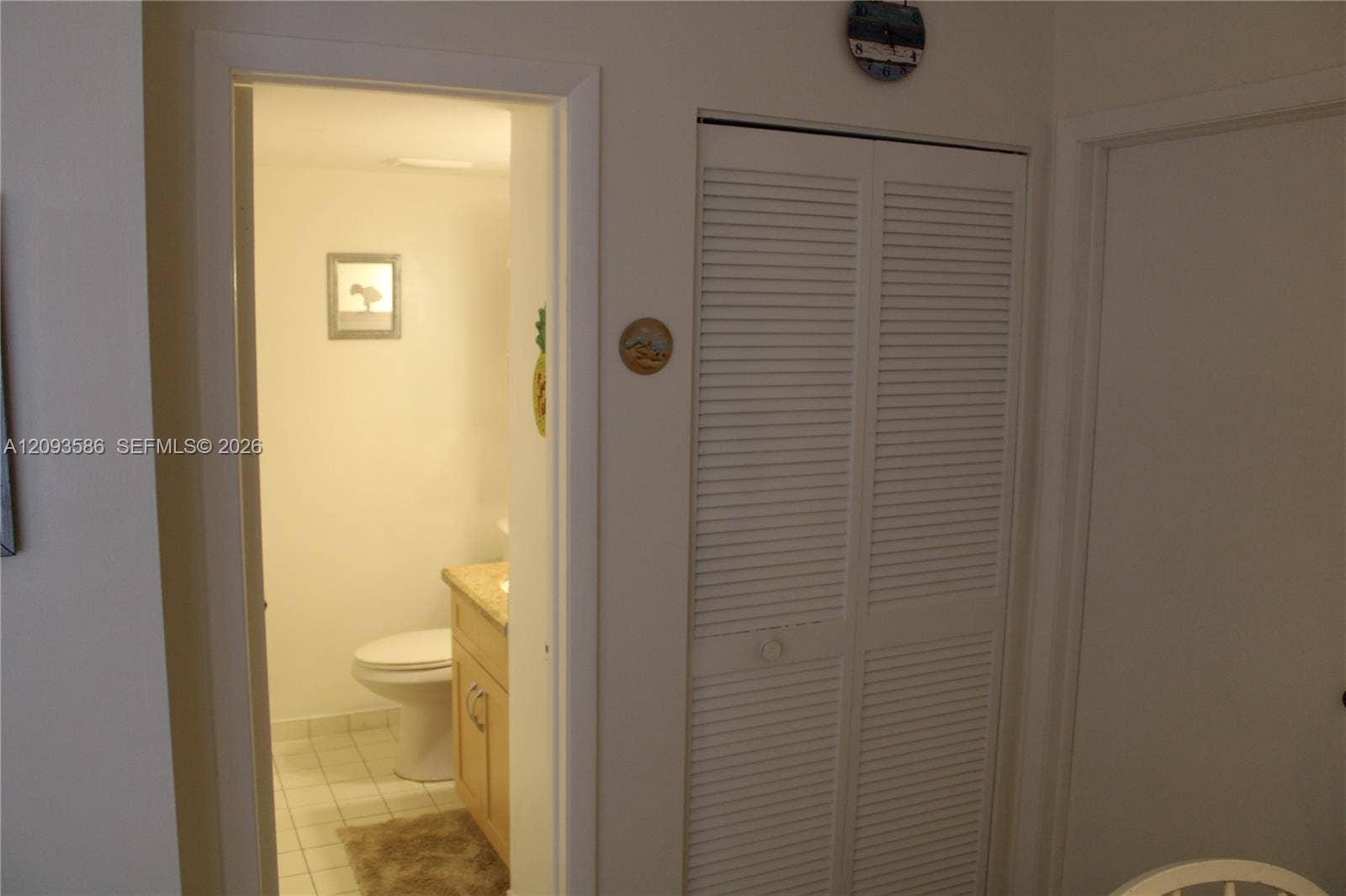 2457 Collins Avenue, #1502, Miami Beach, FL 33140 Photo 21