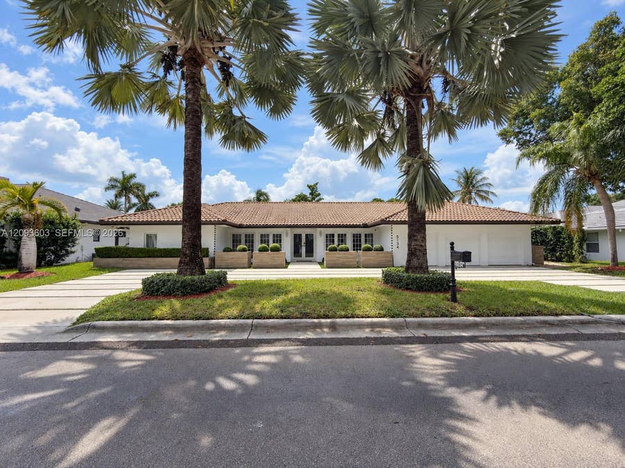 Property photo for 5134 NW 94th Doral Place, Doral, FL