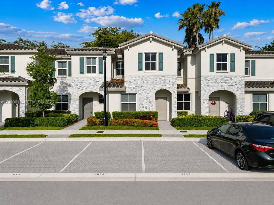 Property photo for 1705 SE 27th Road, Homestead, FL