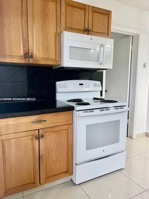 310 SW 10th Terrace, Hallandale Beach, FL 33009 Photo 3
