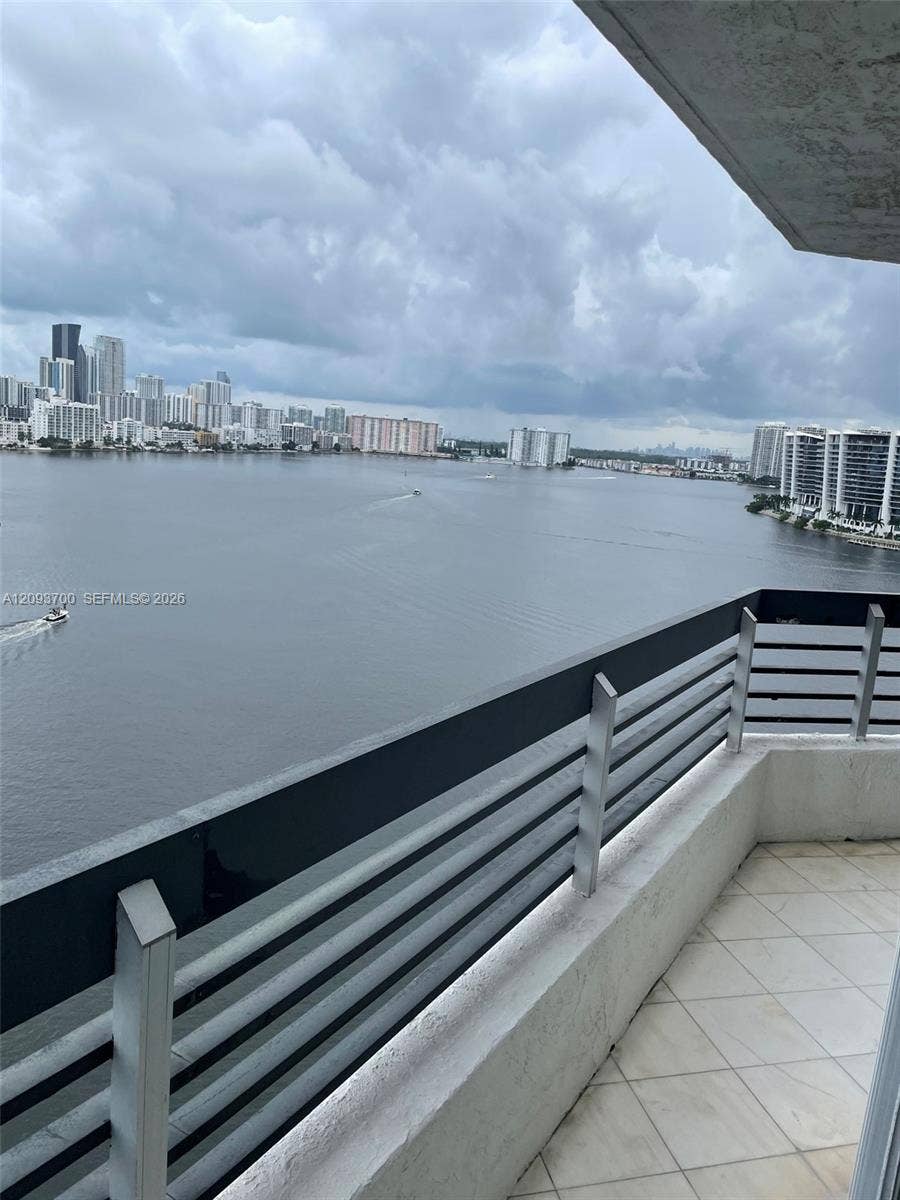 19101 NE 36th Court, #1612, Aventura, FL 33180 Photo 2