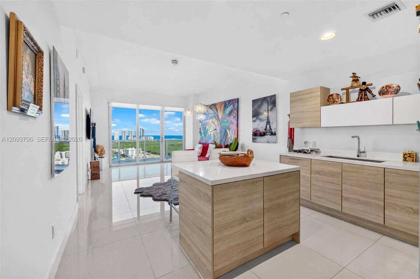 16385 Biscayne Boulevard, #LPH17, North Miami Beach, FL 33160 Photo 11