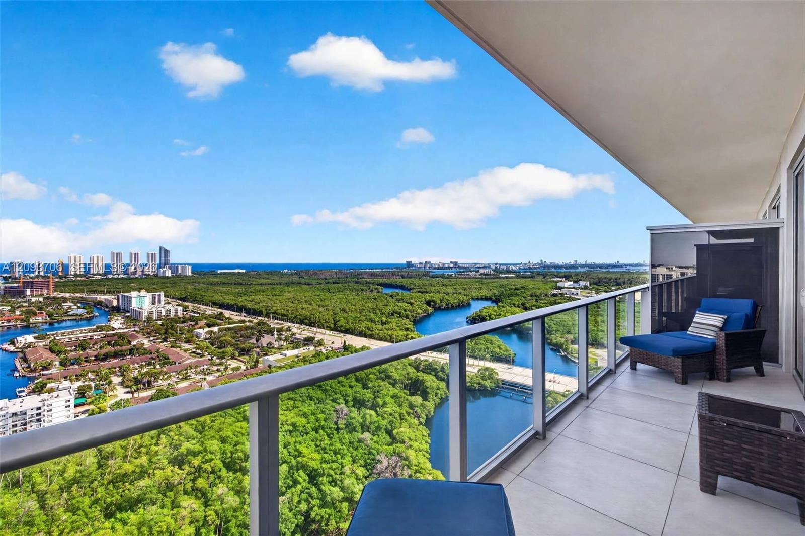 16385 Biscayne Boulevard, #LPH17, North Miami Beach, FL 33160 Photo 9