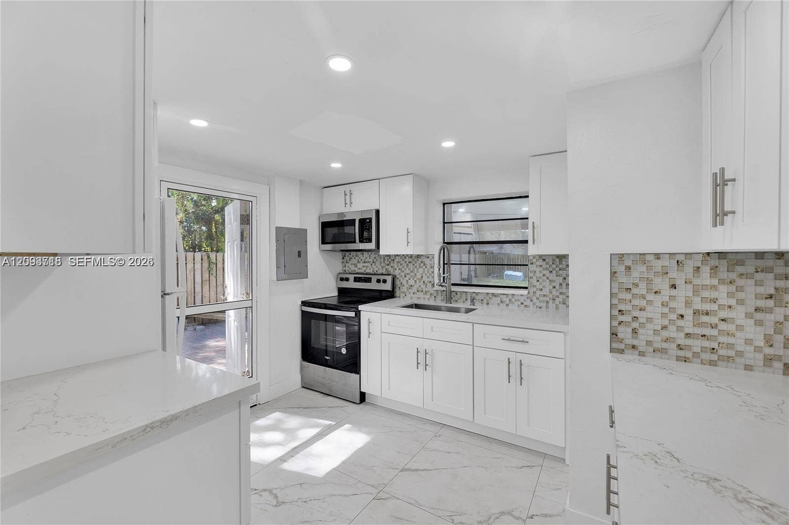 4837 SW 28th Avenue, Dania Beach, FL 33312 Photo 8