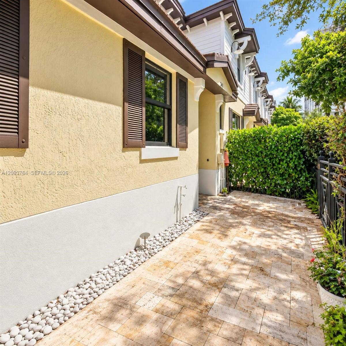 841 S Ocean Boulevard, Pompano Beach, FL 33062 Photo 2