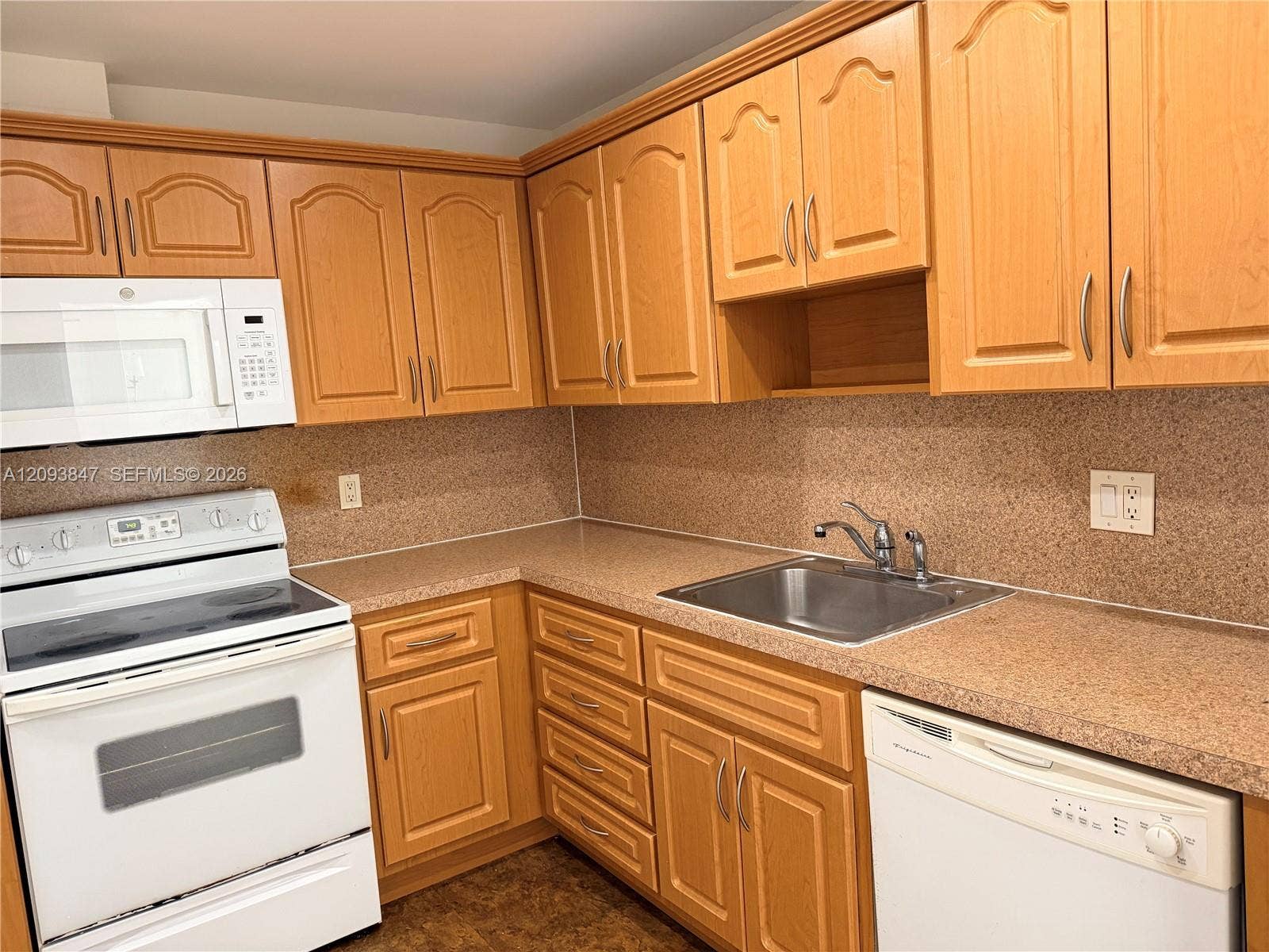 1965 S Ocean Drive, #18C, Hallandale Beach, Hallandale Beach, FL 33009 Photo 3