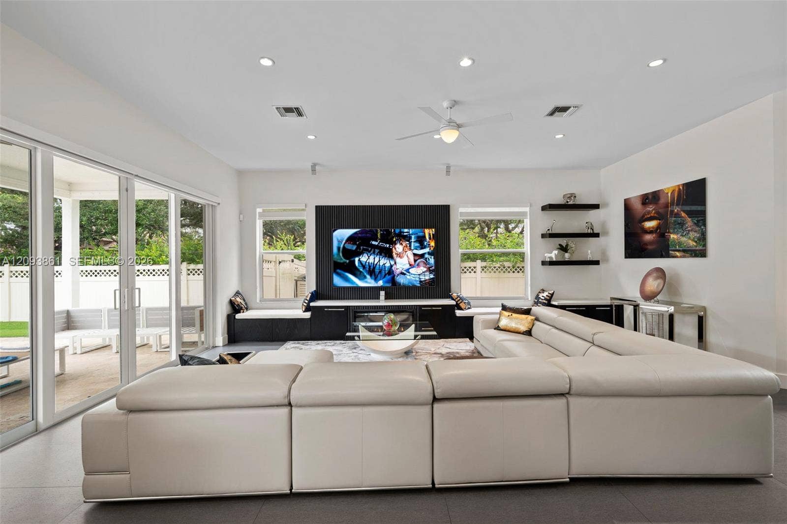 1254 NW 102nd Way, Coral Springs, FL 33071 LIVING ROOM