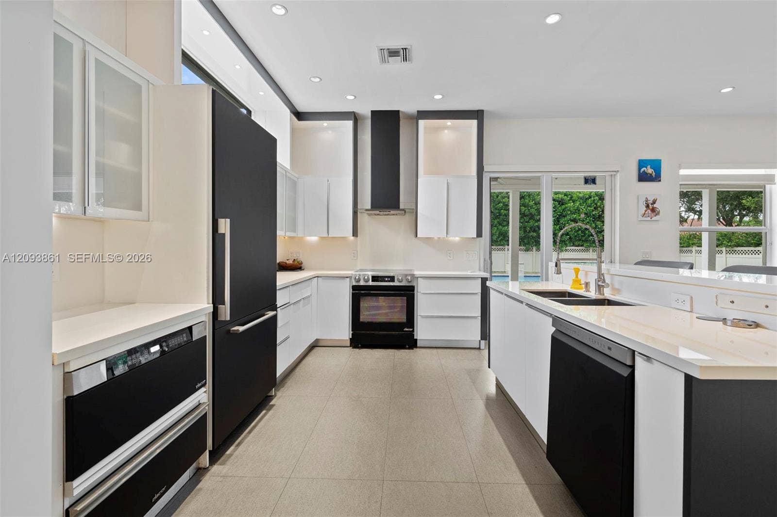 1254 NW 102nd Way, Coral Springs, FL 33071 KITCHEN