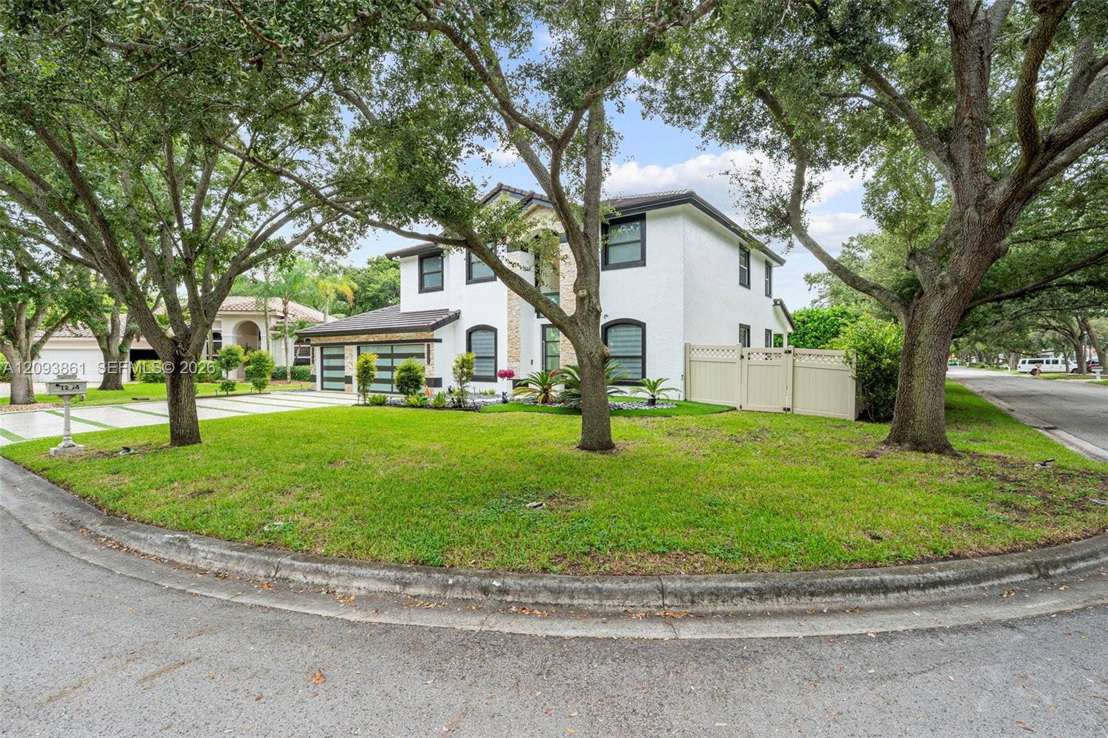 1254 NW 102nd Way, Coral Springs, FL 33071 FRONT OF STRUCTURE