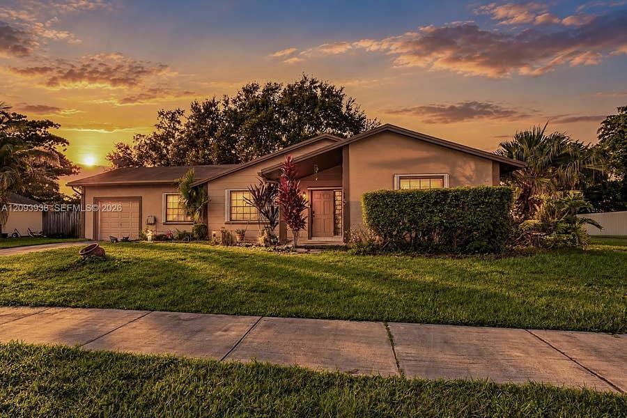 Property photo for 908 Cardinal Place, Homestead, FL