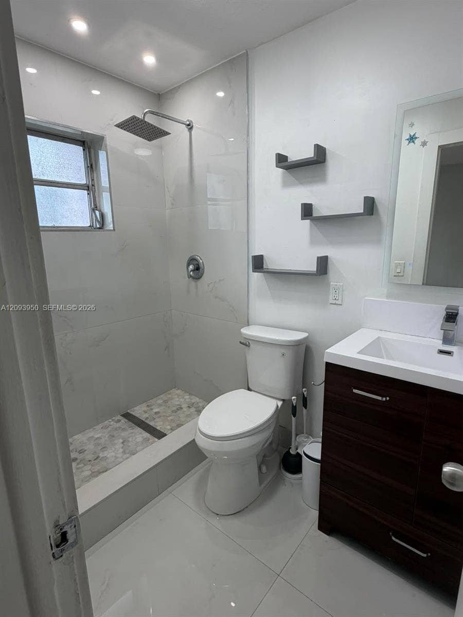 Property photo for 1330 W 54th Street, #310C, Hialeah, FL