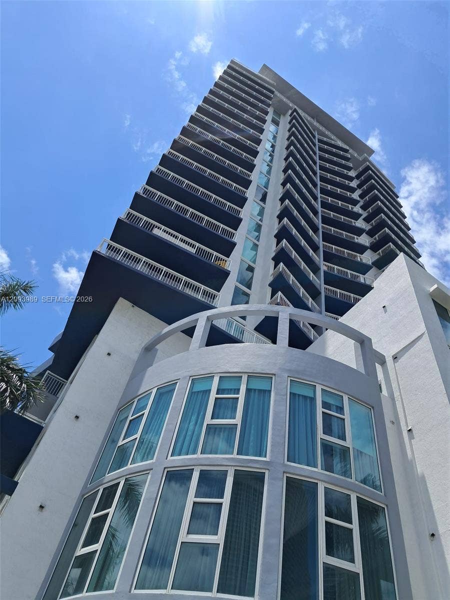Property photo for 275 NE 18th Street, #1409, Miami, FL
