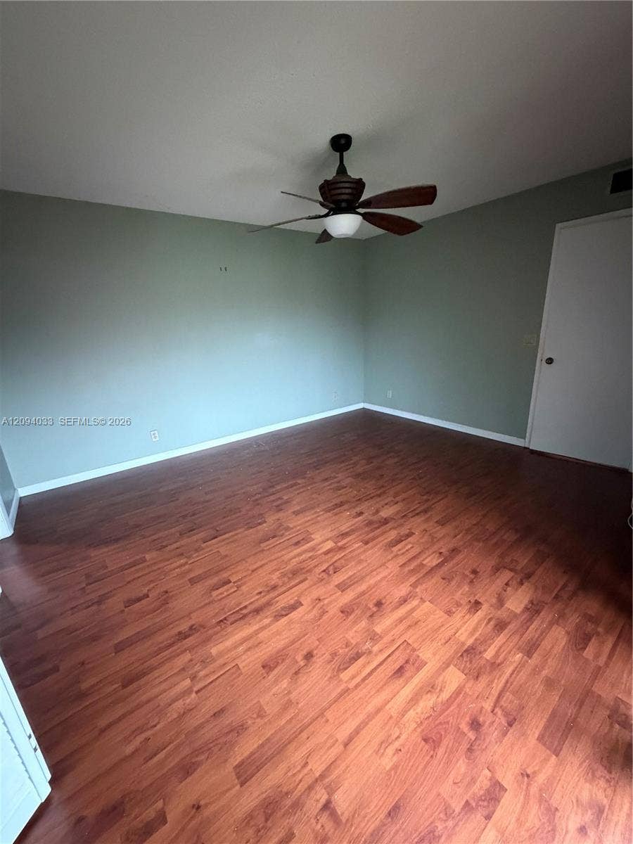 2564 Lakeview Court, Cooper City, FL 33026 1