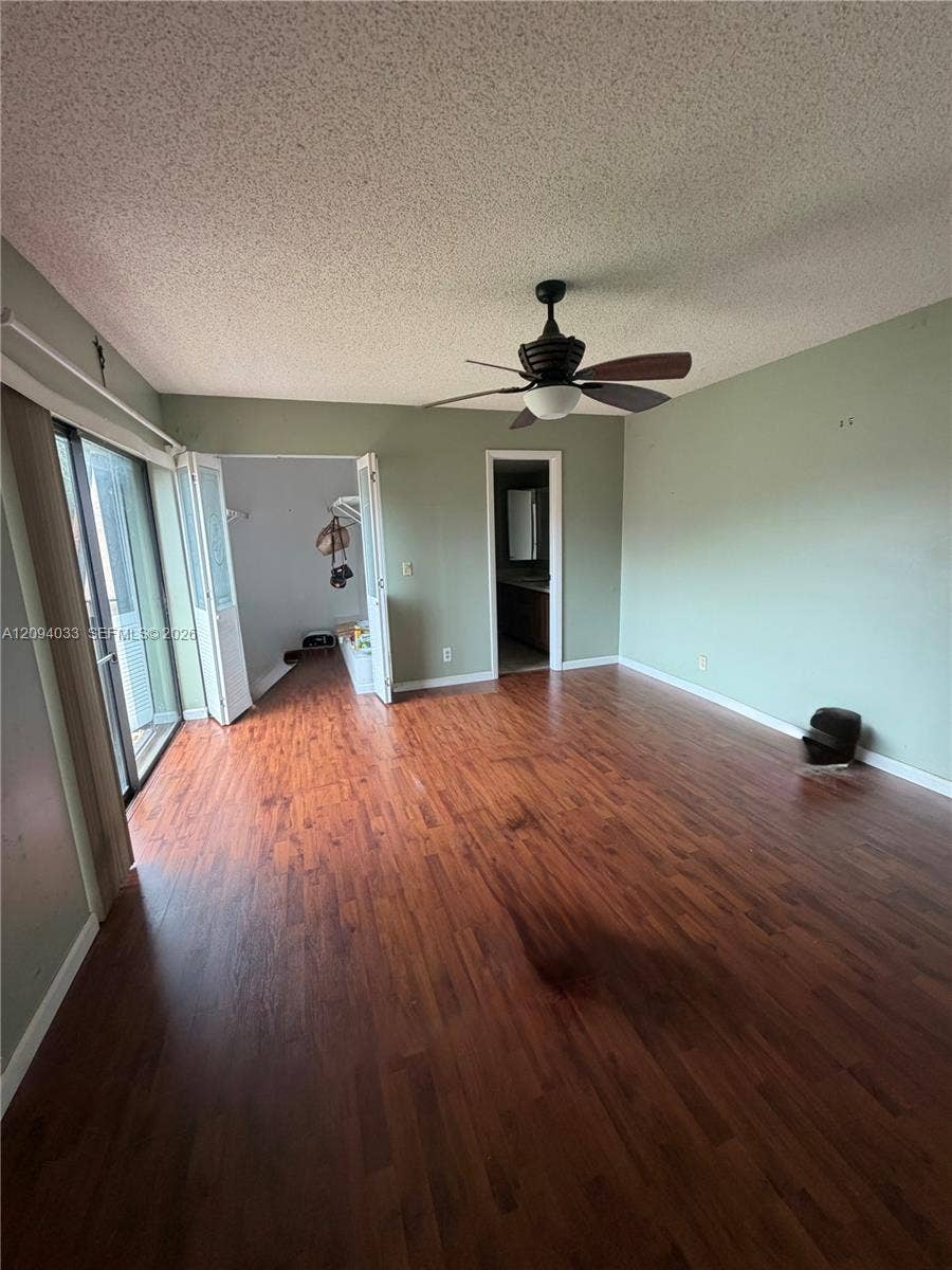 2564 Lakeview Court, Cooper City, FL 33026 1