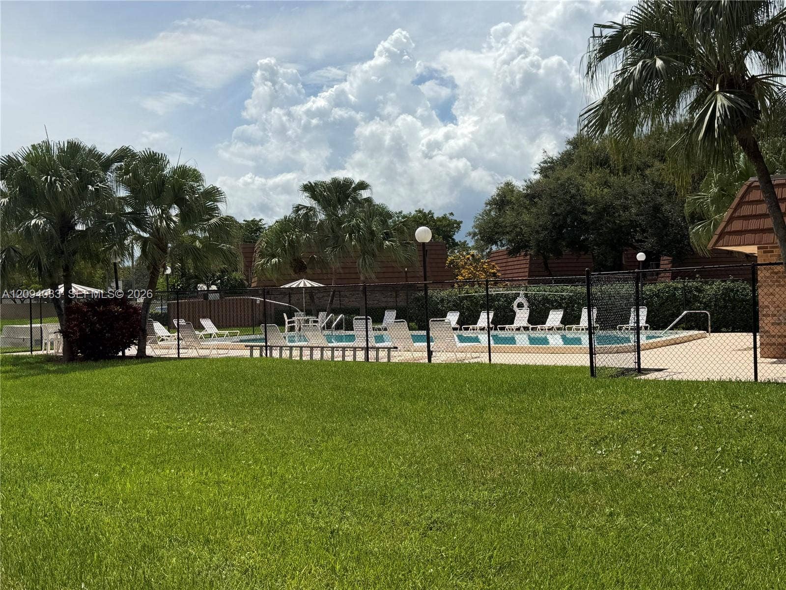 2564 Lakeview Court, Cooper City, FL 33026 Photo 23