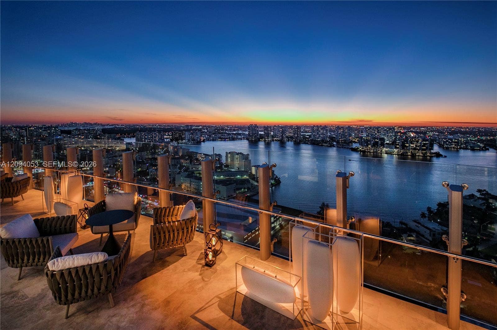 18501 Collins Avenue, #PH5204, Sunny Isles Beach, FL 33160 Photo 30