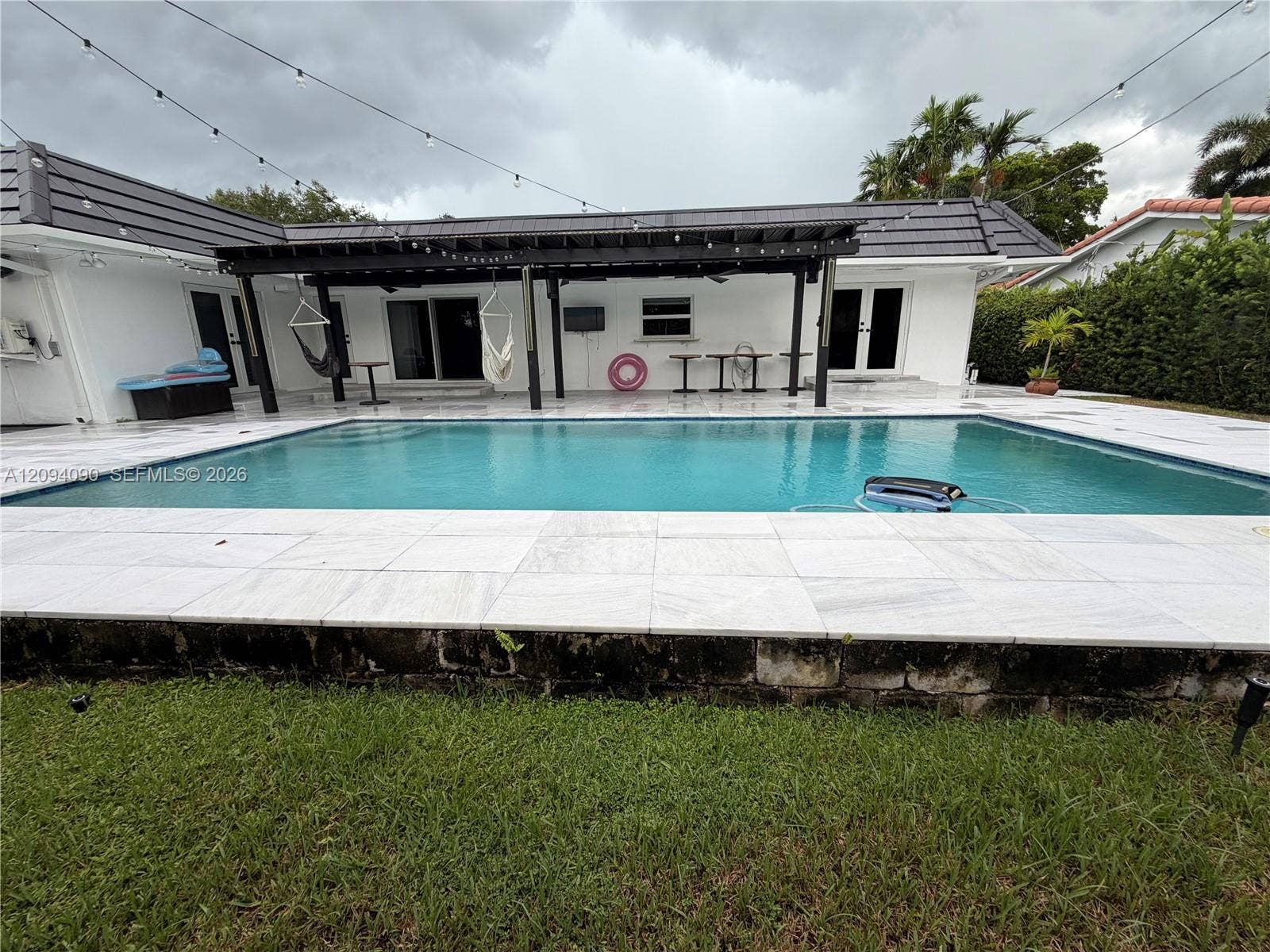 2215 NE 204th Street, Miami, FL 33180 Photo 10