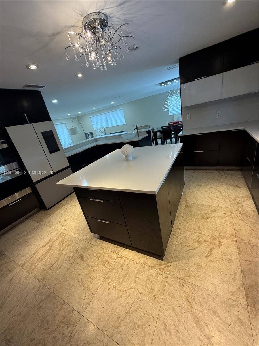 2215 NE 204th Street, Miami, FL 33180 Photo 44