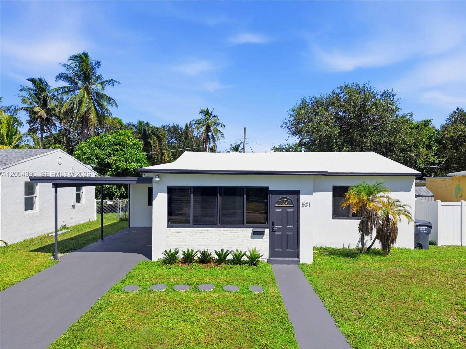 831 S 28th Avenue, Hollywood, FL 33020 Photo 1