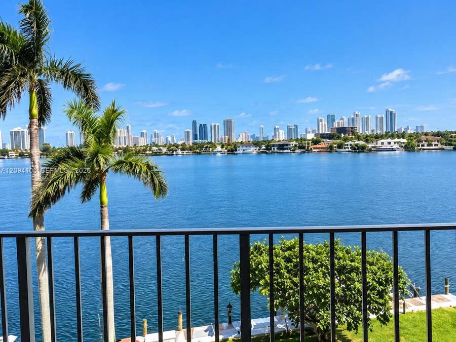 Property photo for 16558 NE 26th Avenue, #5D, North Miami Beach, FL