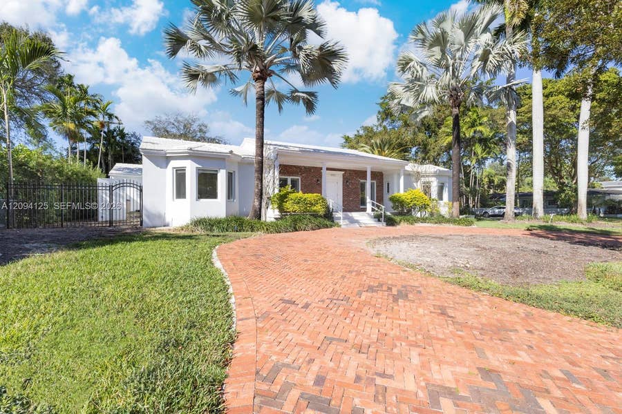 Property photo for 4404 Alhambra Circle, Coral Gables, FL