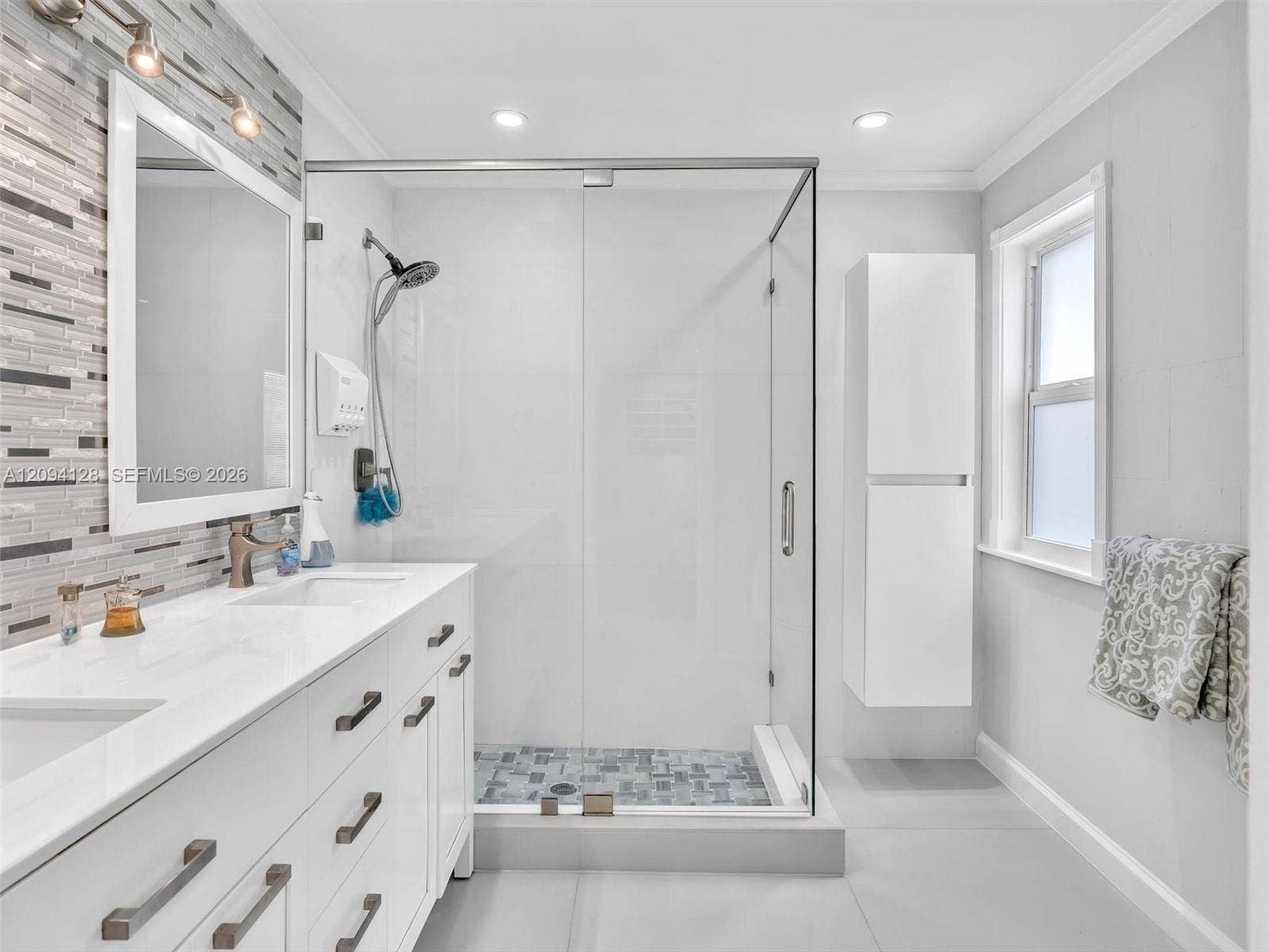 Master Bedroom Bath