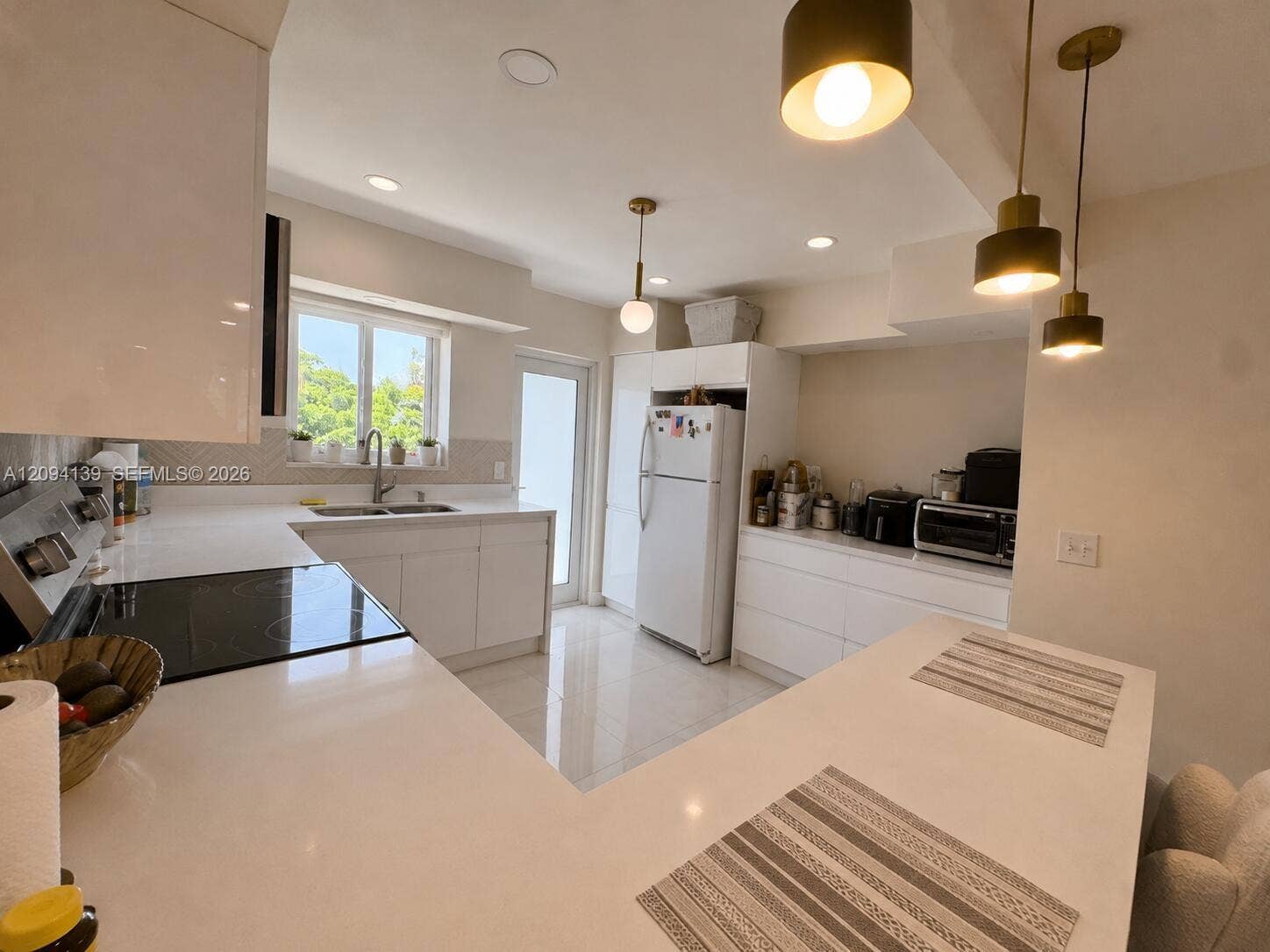 600 Layne, #226, Hallandale Beach, FL 33009 Photo 4