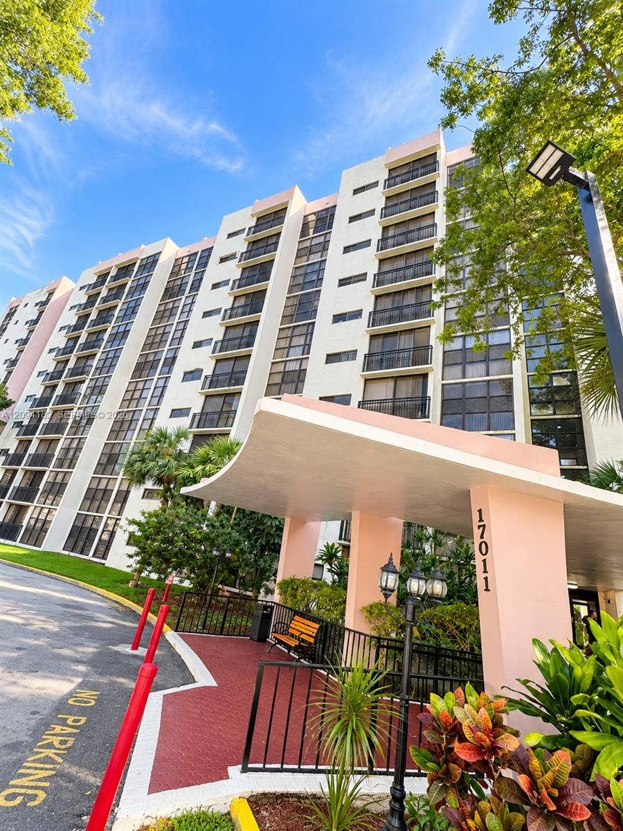 17011 N Bay Road, #117, Sunny Isles Beach, Sunny Isles Beach, FL 33160 Photo 13