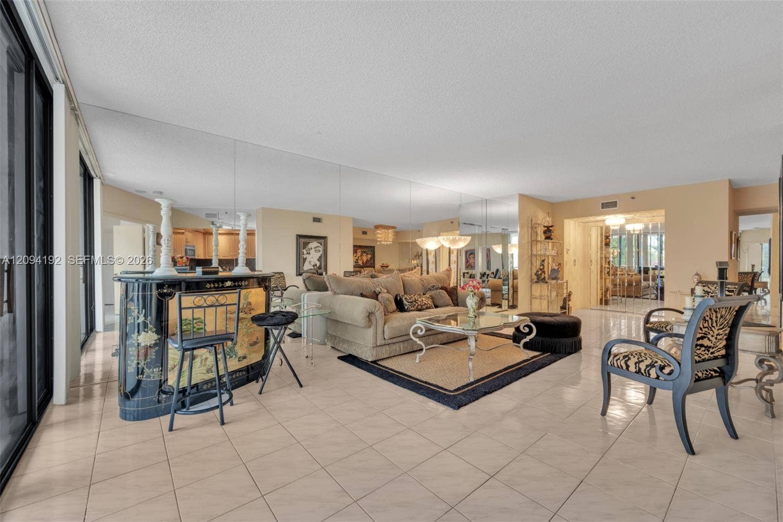 20281 E Country Club Drive, #305, Aventura, FL 33180 Photo 4