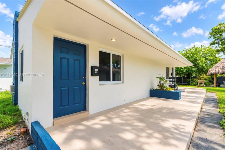 Property photo for 123 SE 2nd Avenue, #1, Hallandale Beach, FL