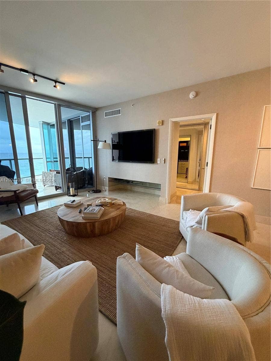 17121 Collins Avenue, #904, Sunny Isles Beach, Sunny Isles Beach, FL 33160 Photo 3
