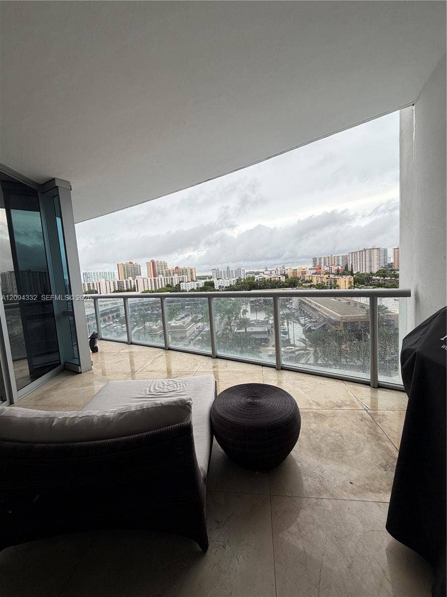 17121 Collins Avenue, #904, Sunny Isles Beach, Sunny Isles Beach, FL 33160 Photo 27