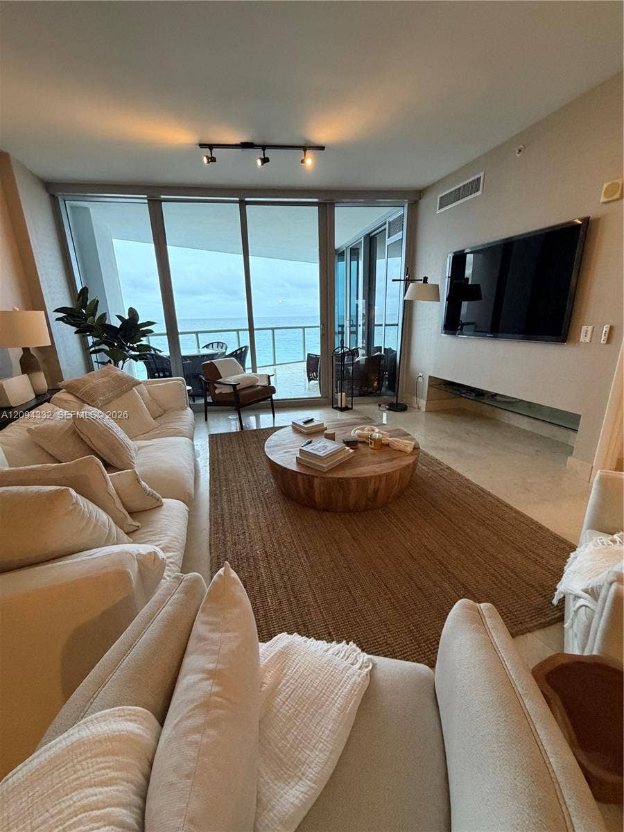 17121 Collins Avenue, #904, Sunny Isles Beach, Sunny Isles Beach, FL 33160 Photo 6