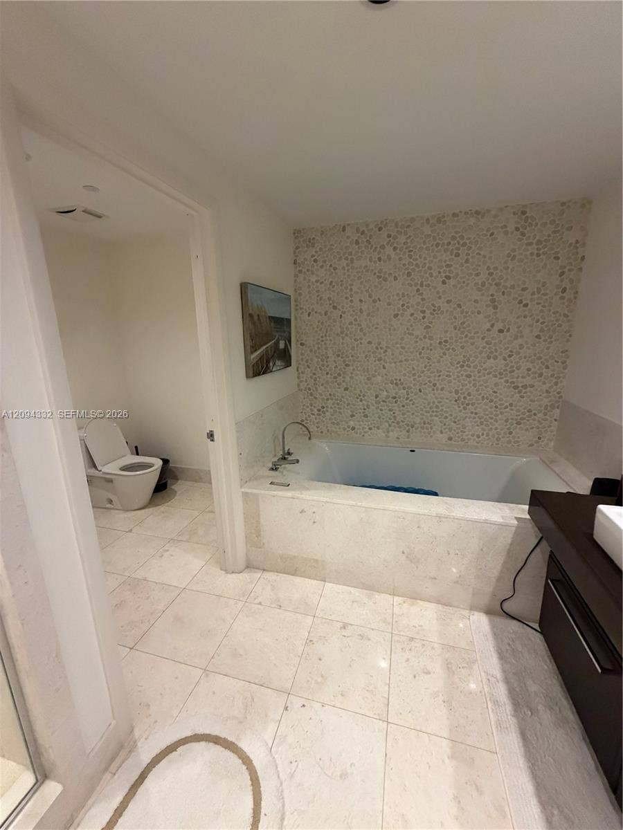17121 Collins Avenue, #904, Sunny Isles Beach, Sunny Isles Beach, FL 33160 Photo 15