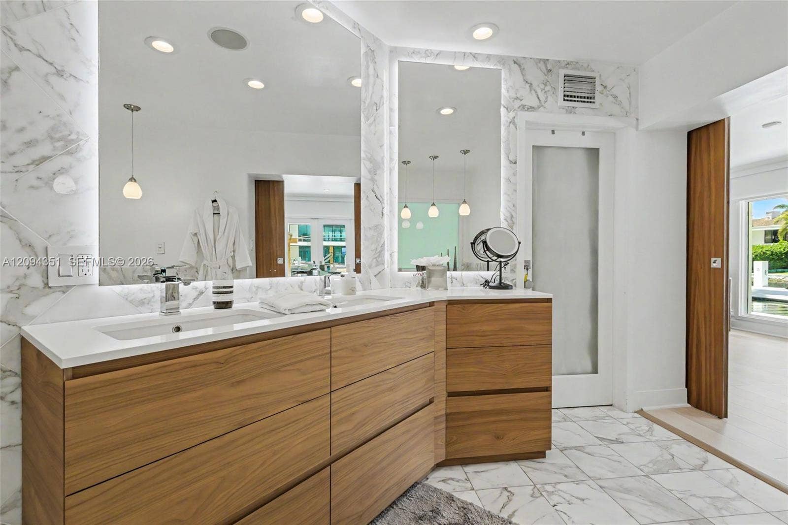 2401 Sea Island Drive, Fort Lauderdale, Fort Lauderdale, FL 33301 Photo 26