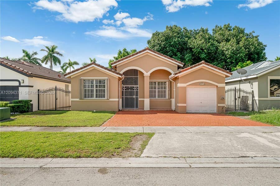 Property photo for 15470 SW 41st Terrace, Miami, FL