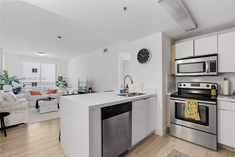 Property photo for 185 SE 14th Terrace, #1402, Miami, FL