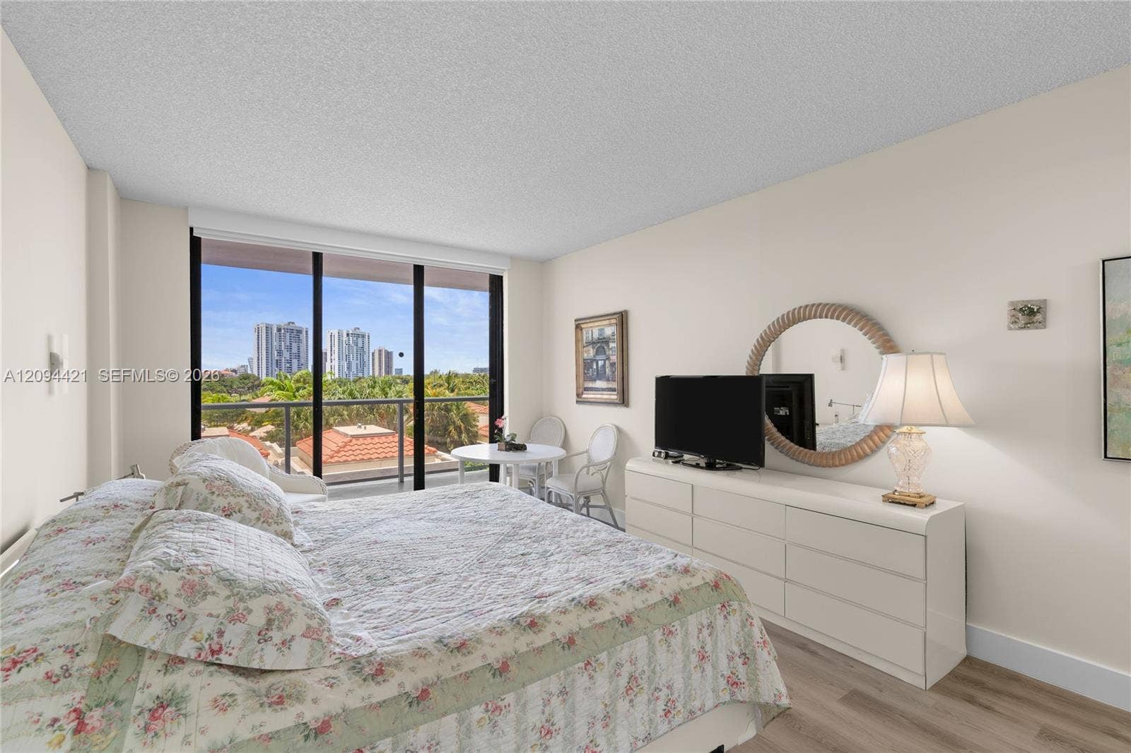20281 E Country Club Drive, #403, Aventura, FL 33180 Actual apartment