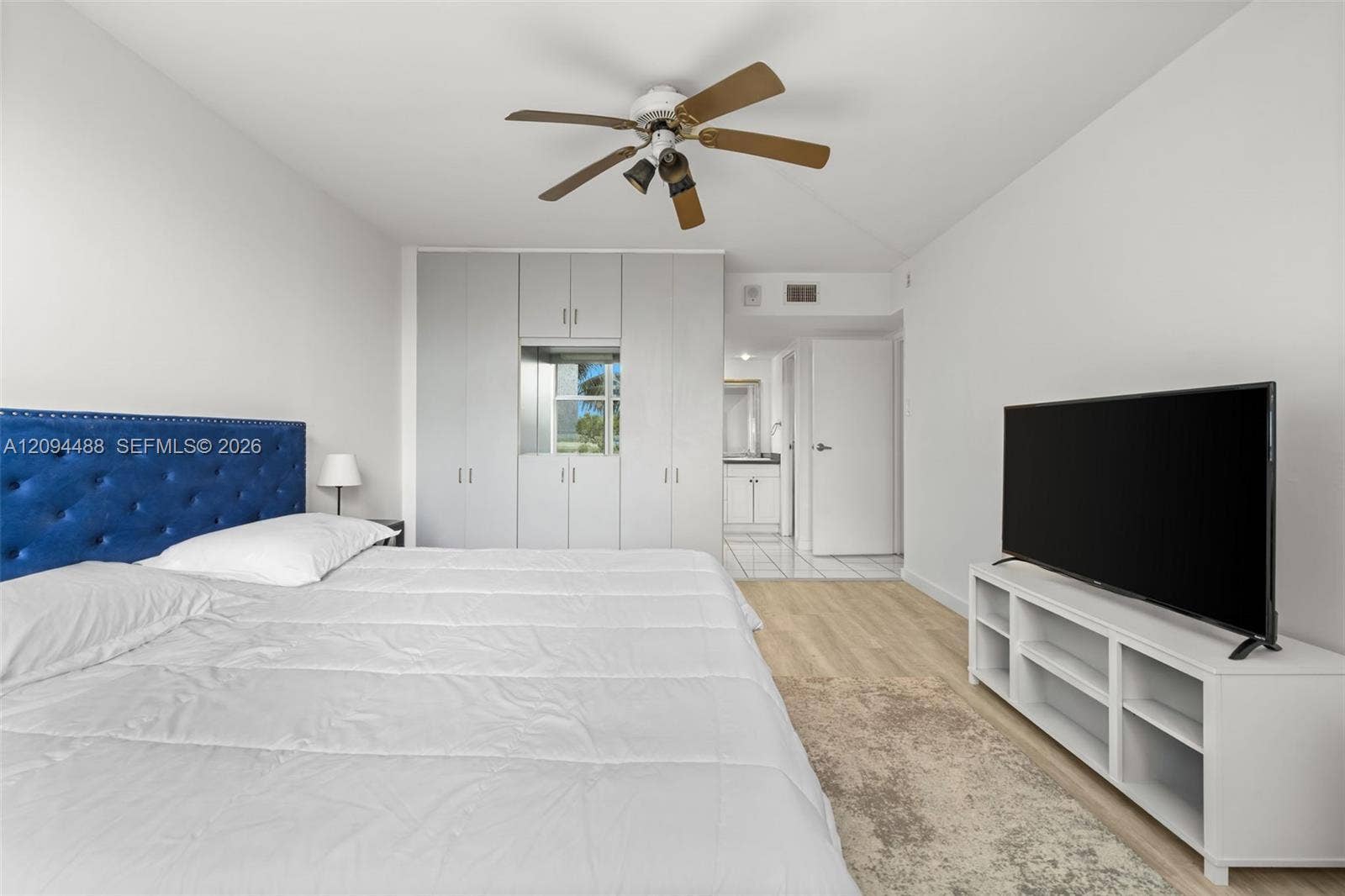 16565 NE 26th Avenue, #4D, North Miami Beach, FL 33160 Photo 12