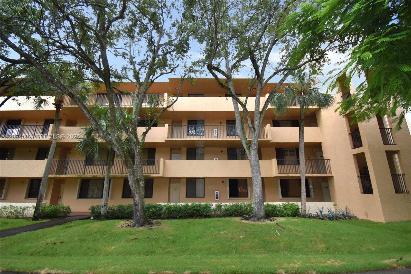 8592 W Sunrise Boulevard, #303, Plantation, FL 33322 Photo 18