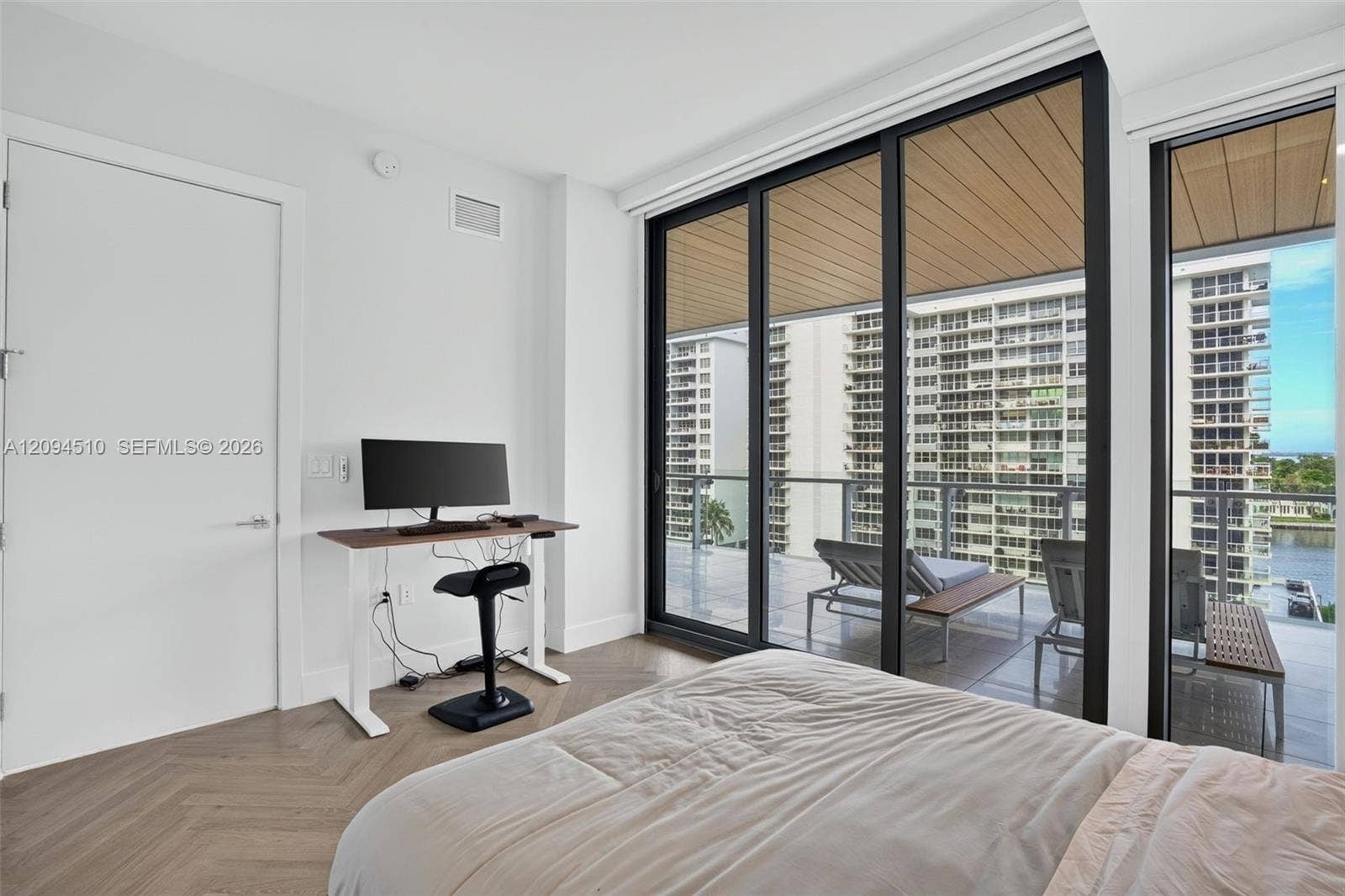 5775 Collins Avenue, #705, Miami Beach, FL 33140 Photo 15