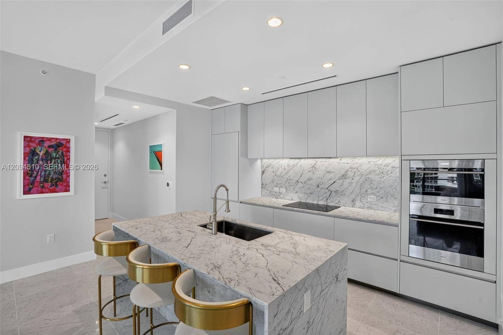 5775 Collins Avenue, #705, Miami Beach, FL 33140 Photo 8