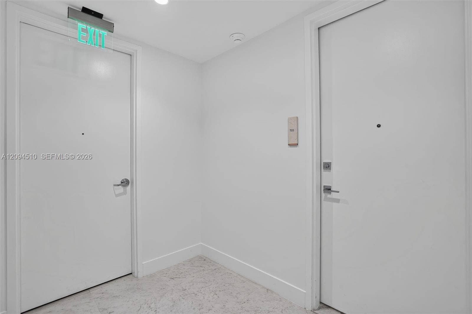 5775 Collins Avenue, #705, Miami Beach, FL 33140 Photo 24