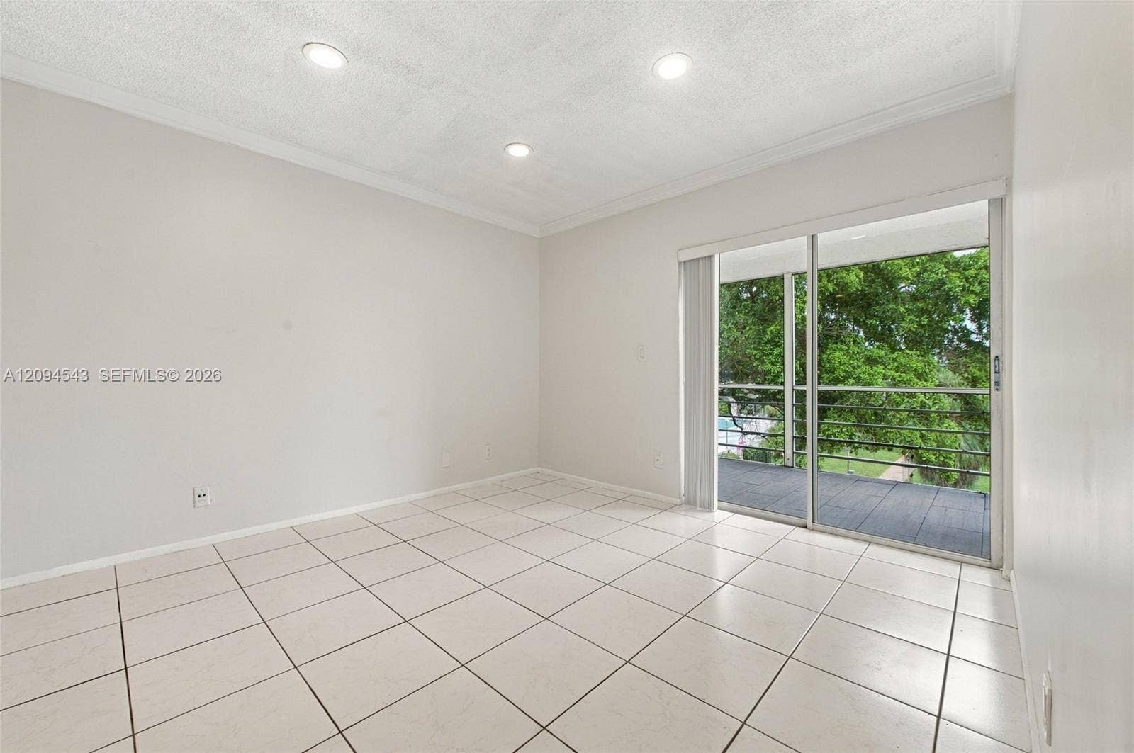 2700 Riverside Drive, #302-B, Coral Springs, FL 33065 Photo 12