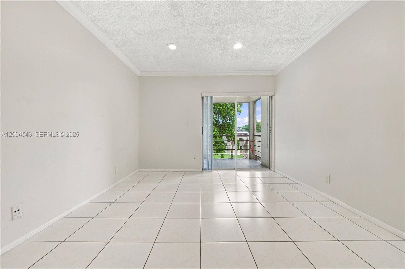2700 Riverside Drive, #302-B, Coral Springs, FL 33065 Photo 11