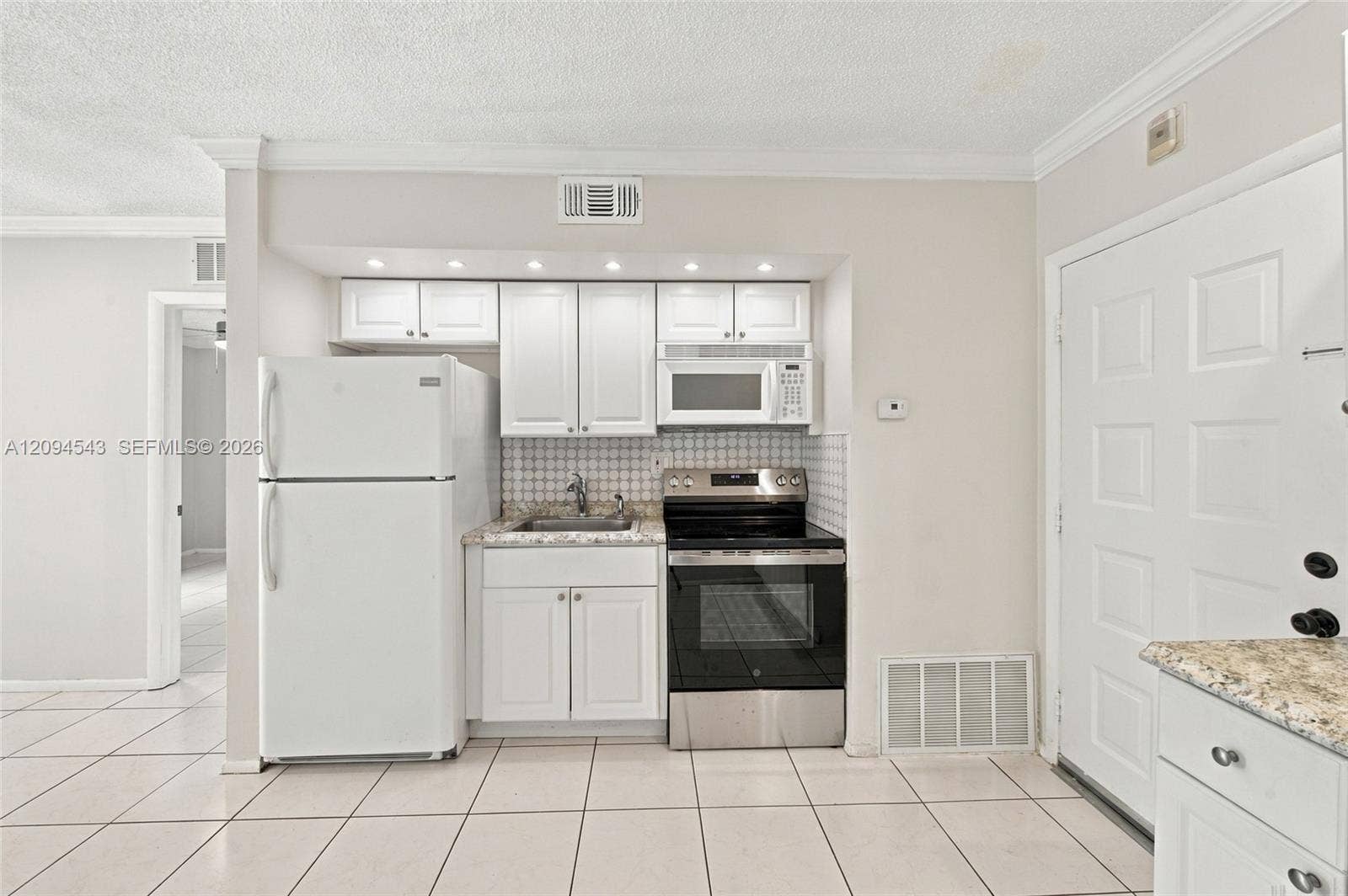 2700 Riverside Drive, #302-B, Coral Springs, FL 33065 Photo 7